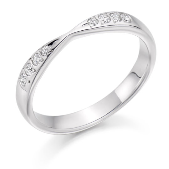 18ct White Gold Brilliant Cut Diamond Set Shaped Wedding Ring 0.15ct