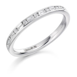 18ct White Gold Brilliant Cut & Baguette Cut Diamond Channel Set Half Eternity Ring 0.30ct