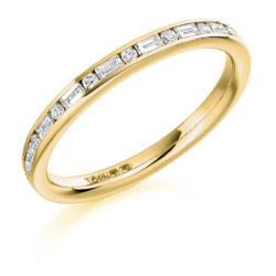 18ct Yellow Gold Brilliant Cut & Baguette Cut Diamond Channel Set Half Eternity Ring 0.30ct